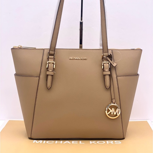 MICHAEL KORS CHARLOTTE
LARGE TOP ZIP TOTE SHOULDER BAG CAMEL COLOR - Picture 8 of 11